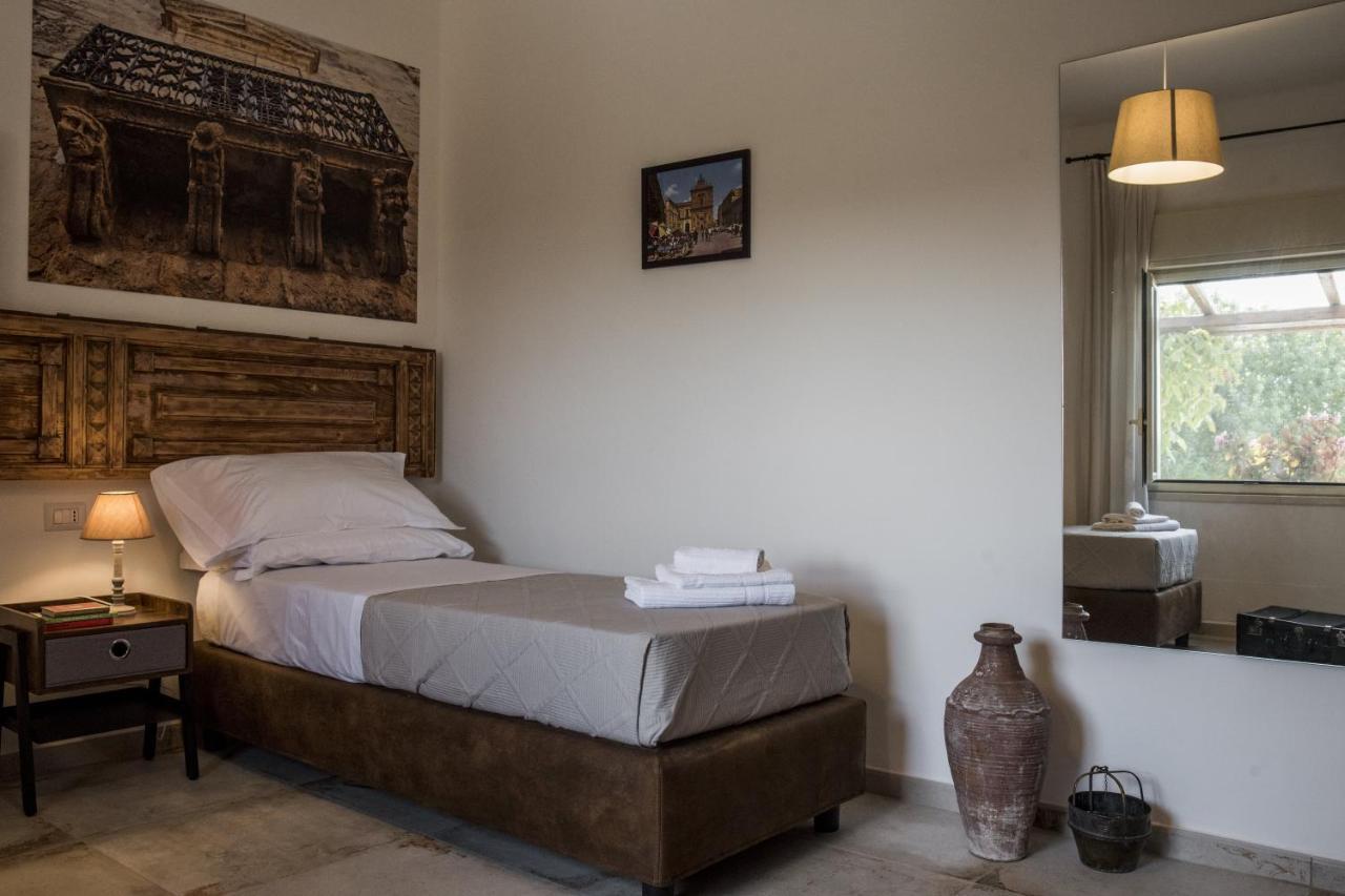 Poggio Vento Country House Guest House Naro Exterior photo